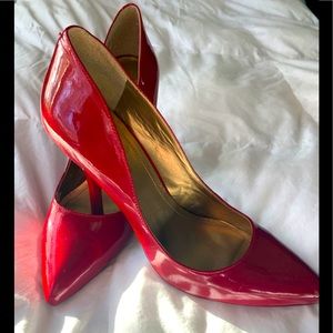 BCBGeneration red patent leather heels
